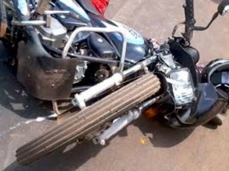 होटल से खाना लेने जा रहे दो भाइयों को बस ने रौंदा, मौके पर ही तोड़ा दम