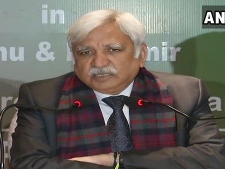 मुख्‍य चुनाव आयुक्‍त बोले, ईवीएम को राजीनिक पार्टियों ने फुटबॉल बना रखा है