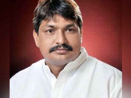 बाहुबली गुड्डू पंडित की 8 साल बाद घर वापसी, मायावती ने अपने घर से कराया था गिरफ्तार