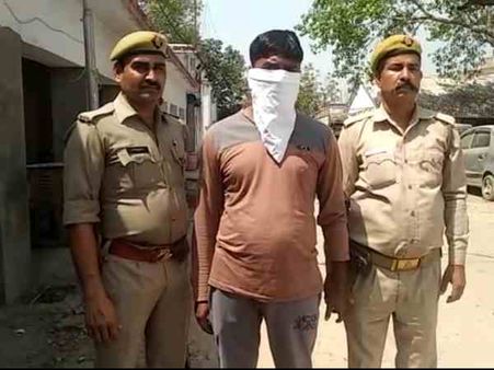 खुद को क्राइम ब्रांच का ऑफिसर बताकर लोगों से करता था वसूली, एक साल से सिपाही था सस्पेंड
