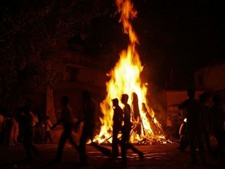 होलाष्टक 13 मार्च से, आठ दिन भूलकर भी ना करें शुभ कार्य