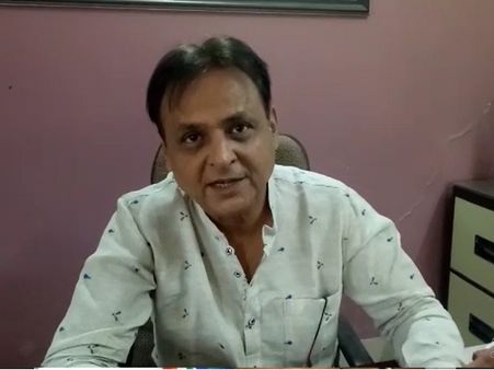 गुजरात: कांग्रेस छोड़ भाजपा में जाकर कैबिनेट मंत्री बने चावड़ा मीडिया पर भड़के, कहे अपशब्द