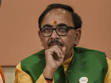 यूपी में BJP को बड़ा झटका, कांग्रेस में जाएंगी प्रदेश अध्यक्ष महेंद्र नाथ पांडेय की बहू