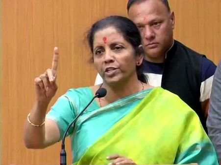 OROP पर बोलीं निर्मला सीतारमण- लोगों के बहकावे में आने की जरूरत नहीं, सीधा मुझसे पूछिए सवाल