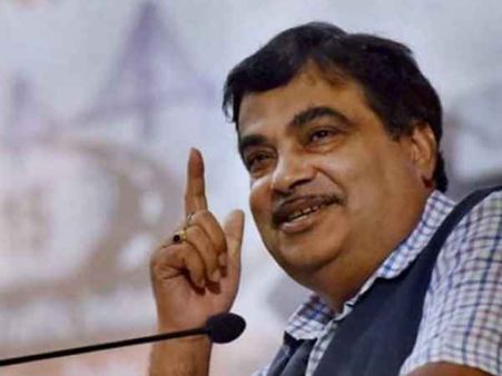 केंद्रीय मंत्री नितिन गडकरी व सांसद वीरेन्द्र सिंहा समेत 7 के खिलाफ जारी हुआ वारंट