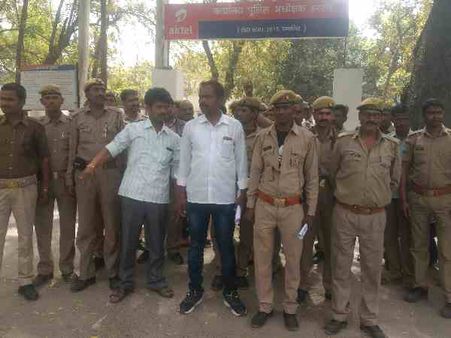 दरोगा ने होमगार्ड से मांगी 5000 की रिश्वत, न देने पर की बदसलूकी