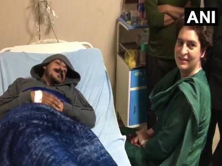 भीम आर्मी चीफ चंद्रशेखर से मिलीं कांग्रेस महासचिव प्रियंका गांधी