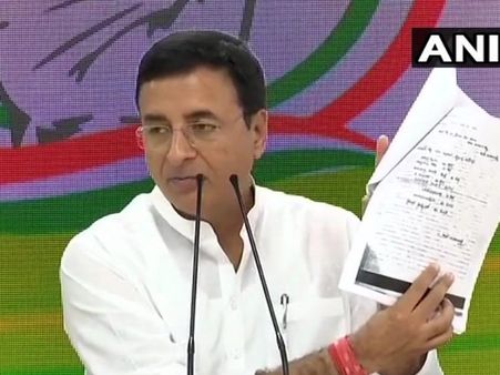 कांग्रेस का आरोप, येदुरप्पा ने बीजेपी के शीर्ष नेताओं को दी 1800 करोड़ की रिश्वत