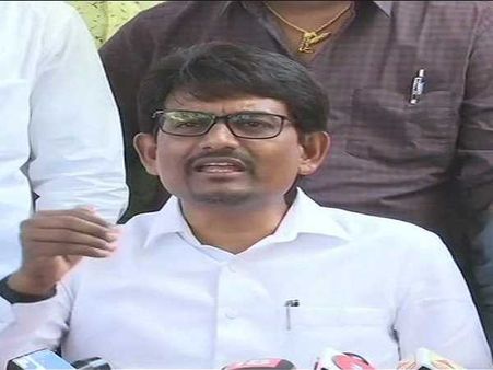 कांग्रेस को भारी पड़ेगा मेरा विरोध, विधायक पद से इस्तीफा नहीं दूंगा: अल्पेश ठाकोर