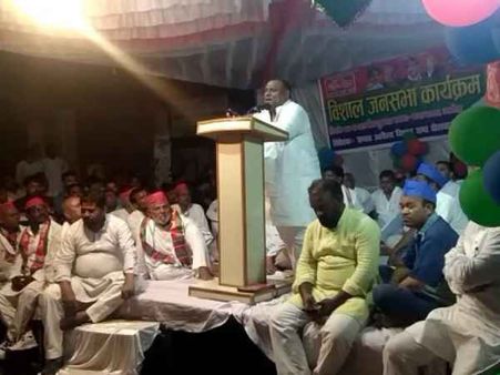 गठबंधन उम्मीदवार ने मोदी और शाह पर दिया विवादित बयान, कहा- भाजपा के दलाल गुजरात की खाड़ी में गिरेंगे