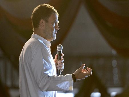 'हर गरीब को 72 हजार देने के लिए कहां से आएगा फंड?', छात्र के सवाल का राहुल ने दिया ये जवाब