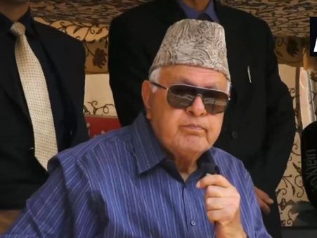 धारा 370 पर फारुख अब्दुल्ला का बड़ा बयान, कहा- यही हमारी आजादी का रास्ता बनेगा