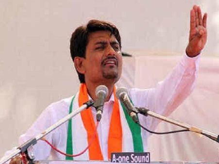 कांग्रेस नेताओं के दिमाग में कैमिकल लोचा है-अल्पेश ठाकोर