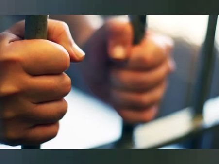 पाकिस्तान ने 100 मछुआरों को किया रिहा, इस महीने 360 भारतीय कैदियों को करेगा रिहा