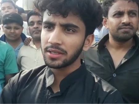 जयाप्रदा के बेटे सम्राट ने कहा, आजम खान बौखलाहट में हैं, ममा की हवा चल रही है