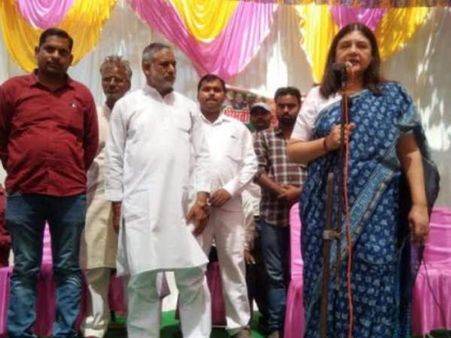 चाची मेनका का राहुल पर तंज, कहा- शेखचिल्ली, मुंगेरीलाल के सपने देख-देखकर 72 हजार देंगे