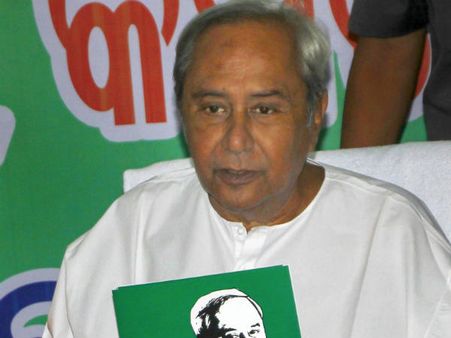 Cyclone Fani: ओडिशा के सीएम का बडा ऐलान, एक साल की सैलरी करेंगे दान