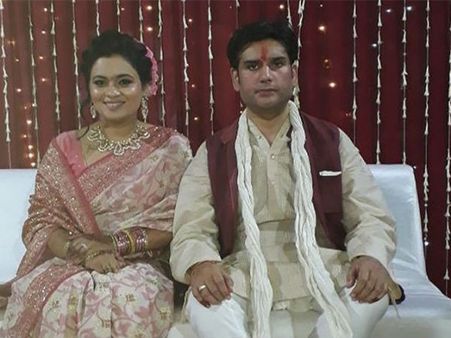 पुलिस से बोली अपूर्वा-मौत की रात रोहित शेखर के साथ बेडरूम में थी मैं, उसने पी रखी थी