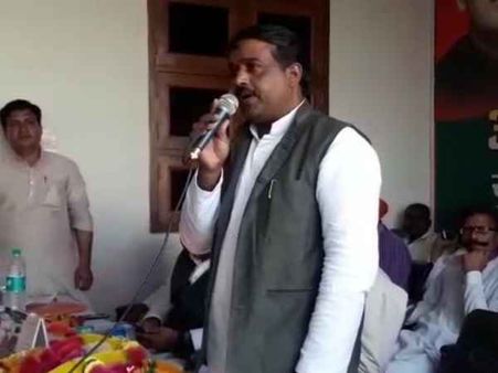 गठबंधन प्रत्याशी ने मेनका गांधी को कहा बेदर्द मां और वरुण को बिगड़ैल बेटा
