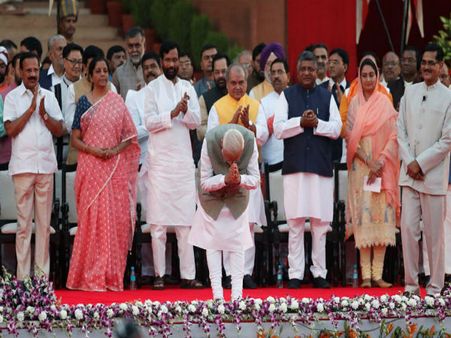 Cabinet Ministers of India 2019:मेनका गांधी समेत इन पूर्व मंत्रियों को नहीं मिली कैबिनेट में जगह