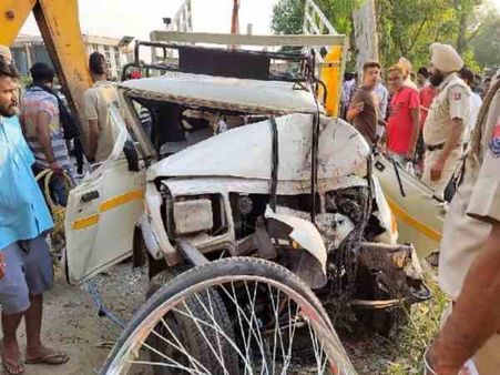 दर्शन करके लौट रहे तीर्थयात्रियों के साथ हुआ खौफनाक हादसा, एक गलती से हुई 10 की मौत