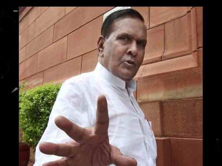 प्रयागराज: पूर्व मंत्री बेनी प्रसाद को गिरफ्तार कर पेश करने का आदेश, कुर्की वारंट