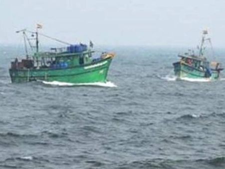 अंतरराष्ट्रीय जल सीमा के पास से पाकिस्तान ने 22 भारतीय मछुआरों को पकड़ा