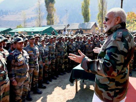 बदल जाएगी इंडियन आर्मी की यूनिफॉर्म, US और UK की तर्ज होंगे बदलाव