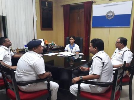 ISC परीक्षा में चौथा स्थान पाने वाली ऋचा सिंह एक दिन के लिए बनी DCP, ऑफिसर पिता को दिया ये आदेश