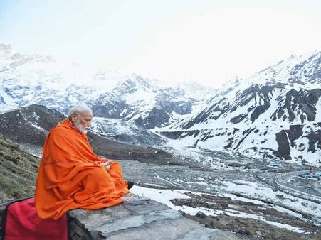 मोदी की केदारनाथ यात्रा पर सबसे बड़ा तंज- 'मॉडलिंग और मेडिटेशन में फर्क है'