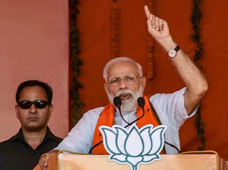 Lok Sabha Election results 2019: वाराणसी से प्रधानमंत्री नरेंद्र मोदी 41,000 से ज्‍यादा वोटों से तो गांधी नगर से अमित शाह भी आगे