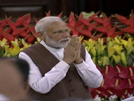 कैबिनेट बैठकों के बीच अरुण जेटली से मिलने पहुंचे पीएम मोदी, मंत्री पद को लेकर चर्चा