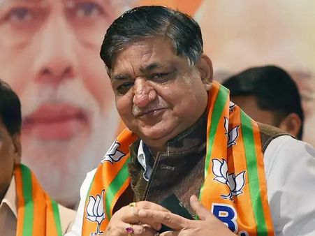 नरेश अग्रवाल ने सपा-बसपा गठबंधन को बताया कोढ़, कहा- इसे जनता ने हमेशा के लिए समाप्त किया है