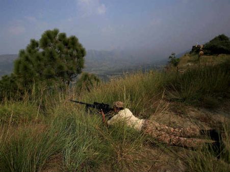 बालाकोट के तीन माह बाद भी पाकिस्‍तान ने बॉर्डर पर तैनात रखे हैं टैंक्‍स और 300 सैनिक!