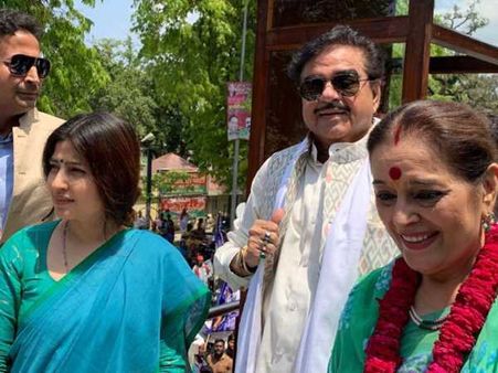 कांग्रेस को पहले ही कह दी थी पूनम के लिए प्रचार करने की बात, इस पर विवाद का कोई मतलब नहीं: शत्रुघ्न सिन्हा