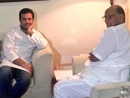 कहां से शुरू हुईं एनसीपी के कांग्रेस में विलय को लेकर बातें