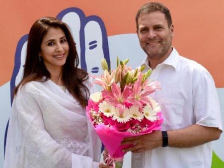 कांग्रेस स्टार प्रचारकों ने फूलपुर और इलाहाबाद से खींचे पांव, उर्मिला मातोंडकर ने बताई ये वजह