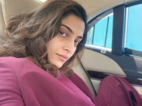 सामने आई एक्ट्रेस सोनम कपूर की बिना मेकअप वाली तस्वीर, फैंस ने किए ऐसे कमेंट्स