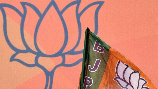 'जय श्री राम' के उदघोष से बंगाल में कितना खिलेगा कमल?