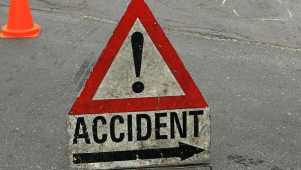 इटावा में आगरा-लखनऊ एक्सप्रेसवे पर बस का एक्सीडेंट, 4 यात्रियों की मौत, 42 घायल