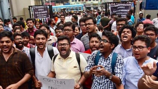 घायल डॉक्टर को देखने जा सकती हैं ममता, हड़तालियों ने सीएम से मिलने से किया इनकार