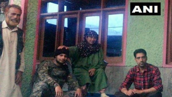 जम्‍मू कश्‍मीर: बांदीपोर की वूलर झील में डूब रही थीं मां-बेटी, नौसेना के कमांडोज ने बचाई जान