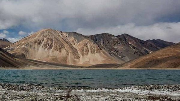 लेह जाने वाले पर्यटकों की संख्या में 50 फीसदी तक आई कमी, ये हैं प्रमुख कारण
