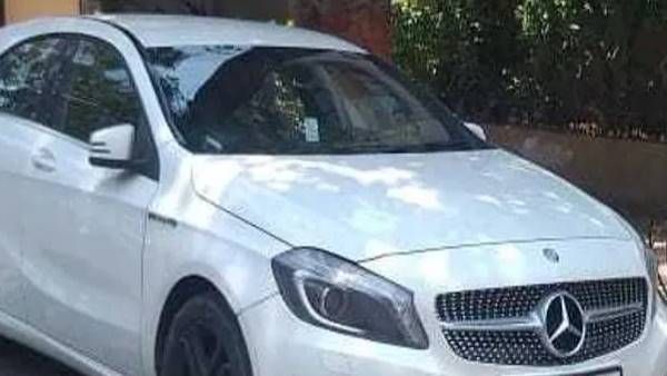 दिल्ली: इंश्योरेंस के पैसे पाने के लिए बिजनेसमैन ने चोरी करवा दी अपनी ही मर्सिडीज कार, ऐसे हुआ खुलासा
