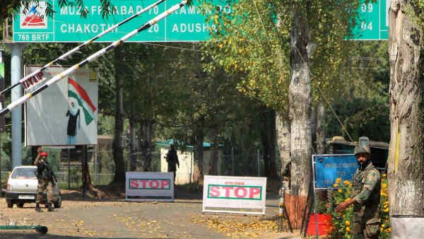 आतंकी हमलों में निशाना बनने वाले आर्मी कैंप्‍स के कमांडर्स की 'छुट्टी' करने के मूड में सरकार!