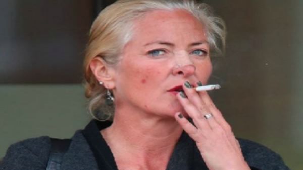 एयर इंडिया के क्रू से बदतमीजी करने वाली वकील ने जेल से निकलकर की खुदकुशी