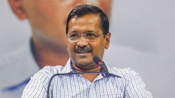 पीएम मोदी की राह पर सीएम केजरीवाल, रिटायरमेंट देने के लिए तैयार करा रहे भ्रष्ट अफसरों की सूची