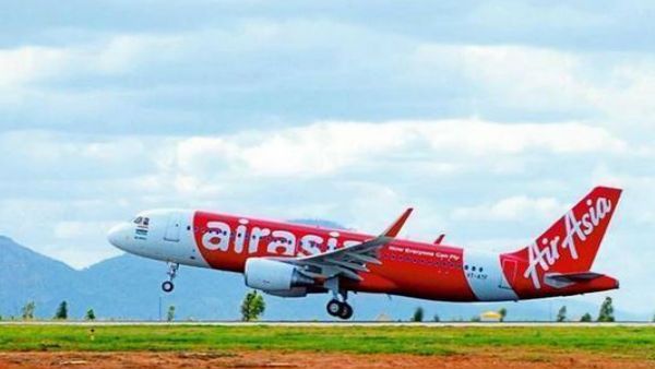 इमरजेंसी की जगह भेजा हाईजैक का कोड, एयर एशिया का पायलट निलंबित