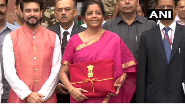 अमीरों पर सरचार्ज को लेकर सरकार में असहमति, निवेश पर संकट की आशंका