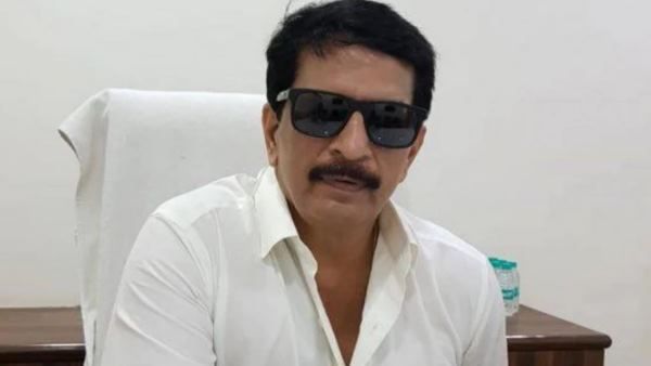 113 एनकाउंटर करने वाले इंस्पेक्टर प्रदीप शर्मा ने दिया इस्तीफा, सियासत में रख सकते हैं कदम